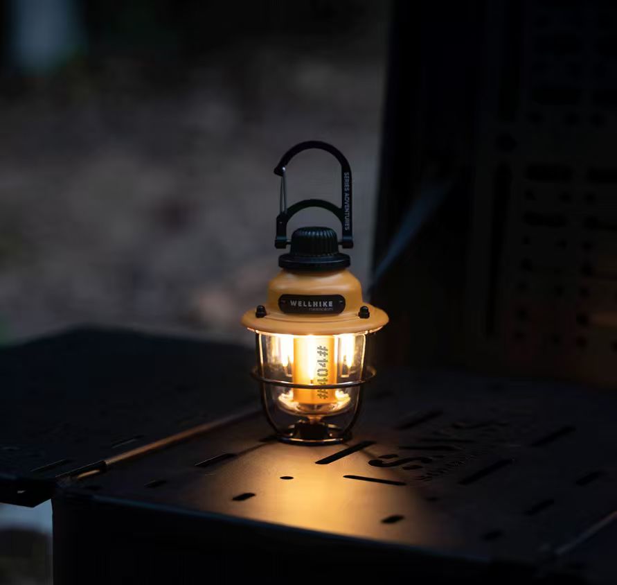Retro Camping Lantern Rechargeable – 260LM Dimmable LED Camp Light, 4 Modes, USB-C, 1/4" Tripod Mount & Carabiner Hook