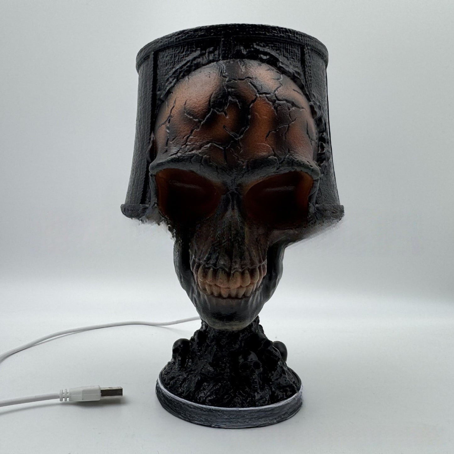 Halloween Skull Light Decoration - LED Resin Skeleton Lamp for Garden & Home
